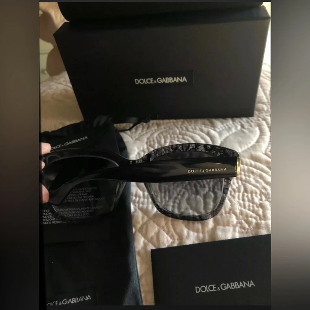 🎉HP🎉New Dolce & Gabbana Chantilly Lace Logo Sunglasses  Anthracite Gray🖤